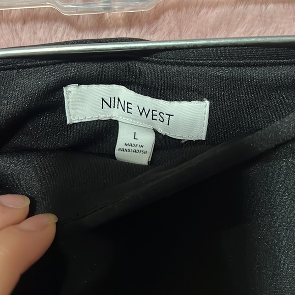 Nine West black lace skirt - size large - Picture 3 of 3